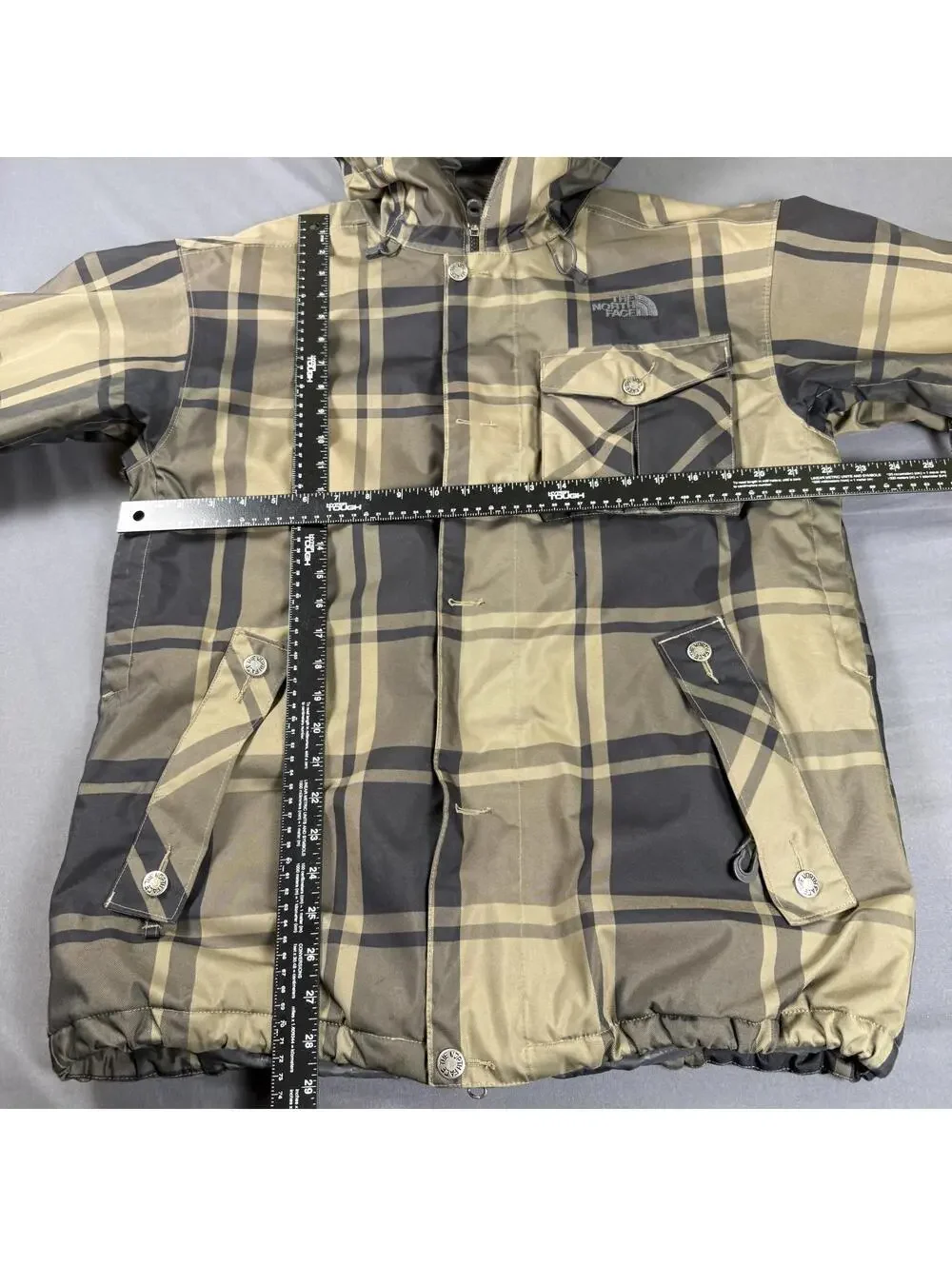 The North Face plaid tnf